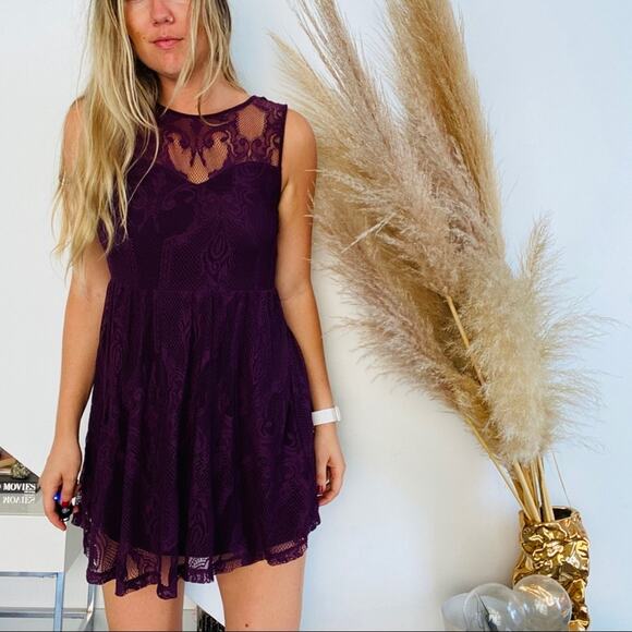 EXPRESS Sheer Back Deep Purple Plum A-Line Lace Mini Tank Top Lined Dress S - Picture 4 of 10